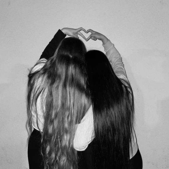 Meet your Posher, Anayeli - Picture 2 of 12